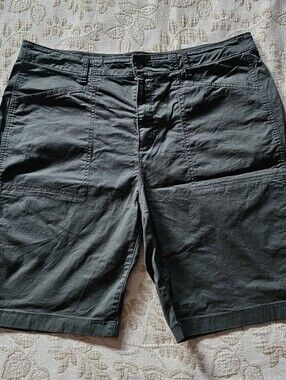 Denver Hayes Women's Bermuda Shorts Olive/Khaki Green Size 16
